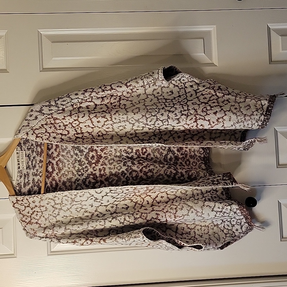 Knox Rose Women's Patterned Cape - Brown and Cream-2